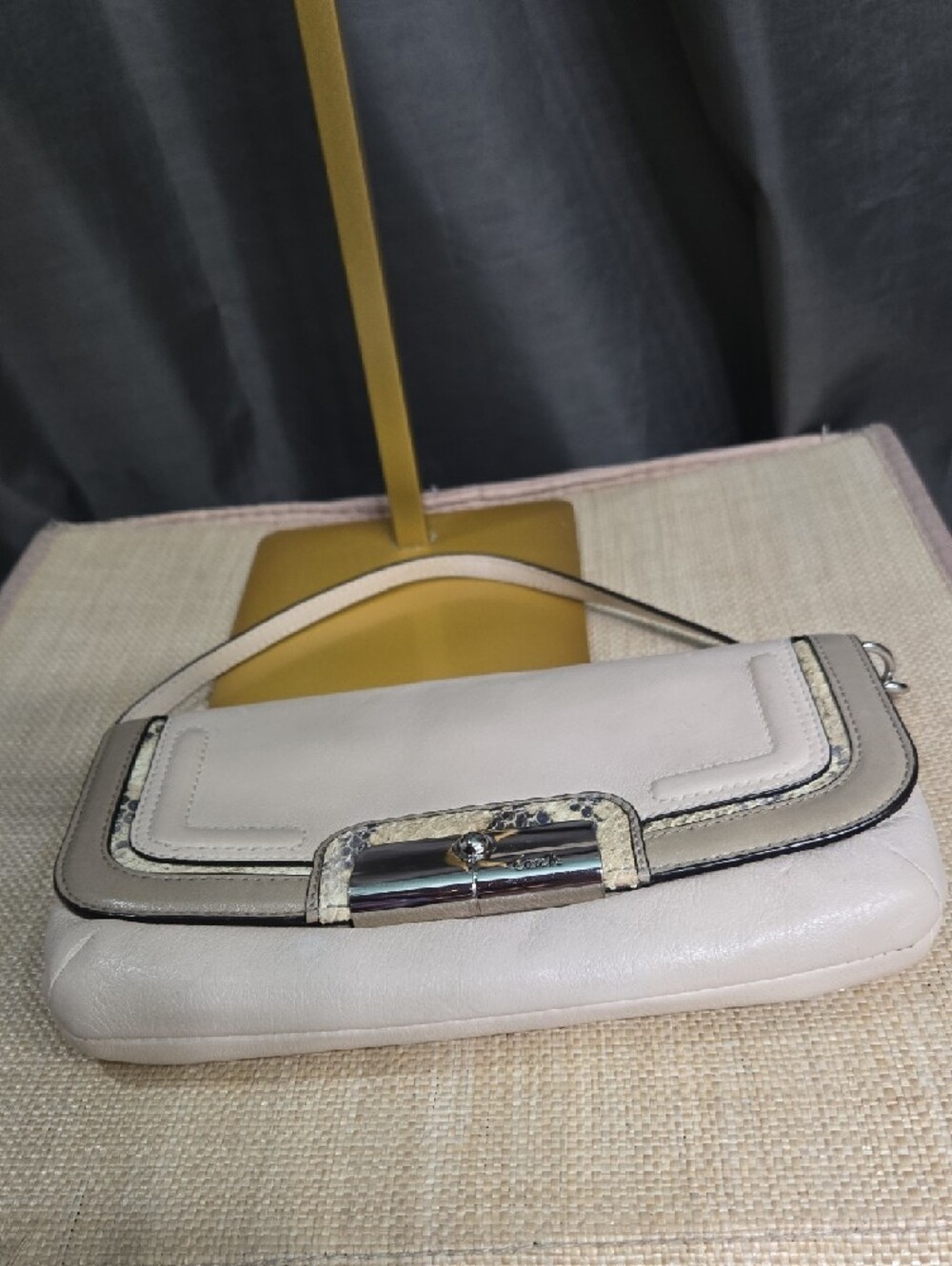 Coach Kristen Cream Leather Shoulder Bag with Silver-Tone Clasp - Picture 3 of 12